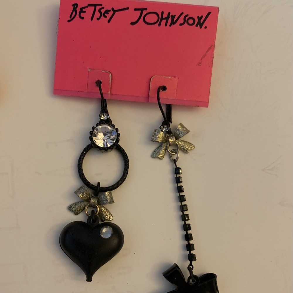 betsey johnson earrings